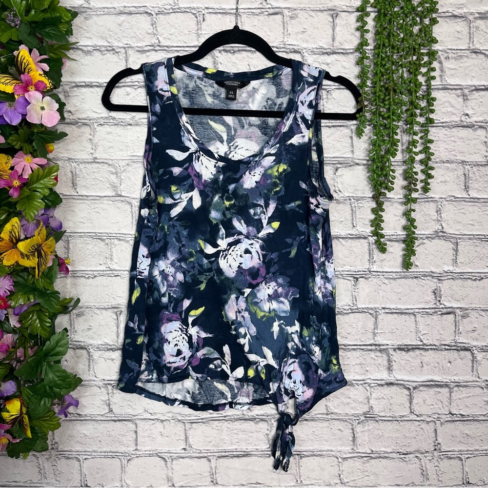 1🌼3/$30🌼Simply Vera Wang Sleeveless Floral Printed Scoop Neck Top Size XS